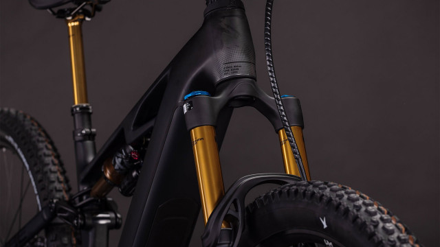 Cube Stereo Hybrid ONE44 HPC AT 800 carbon´n´gold 2026 KOLO