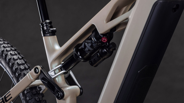 Cube Stereo Hybrid ONE77 HPC SLX 800 glintsand´n´black 2026 Kolo