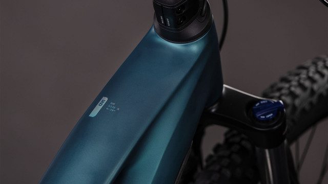 Cube Reaction Hybrid ONE 800 royalgreen´n´prism 2026 Kolo