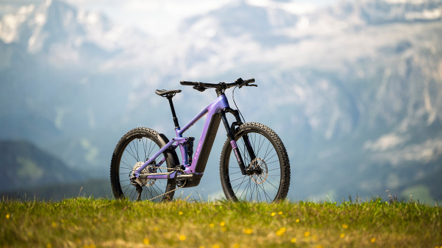 CUBE Stereo Hybrid ONE44 Pro 800 blueiris 'n' purple 2027 kolo