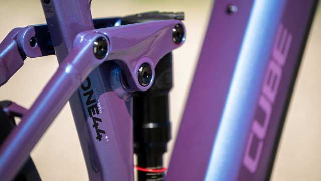 CUBE Stereo Hybrid ONE44 Pro 800 blueiris 'n' purple 2027 kolo