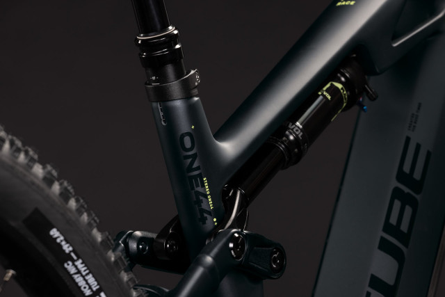 CUBE Stereo Hybrid ONE44 HPC Race 800 coal 'n' green 2027 kolo