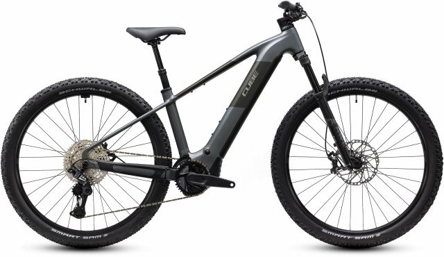 CUBE Reaction Hybrid Race 800 slabgrey 'n' chrome 2027 kolo