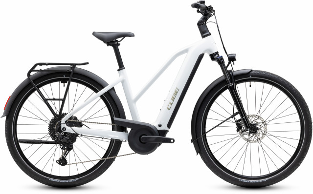 CUBE Touring Hybrid ONE 600 metallicwhite 'n' chrome 2027 kolo