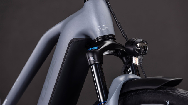 Cube Touring Hybrid Pro 800 pearlgrey´n´grey Trapeze 2026 Kolo