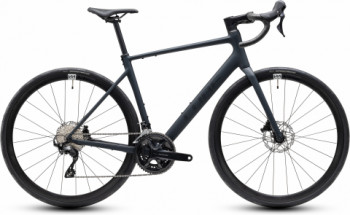 CUBE Attain SLX black 'n' chrome 2027 kolo