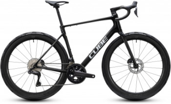 CUBE Attain C:62 SLT carbon 'n' white 2027 kolo