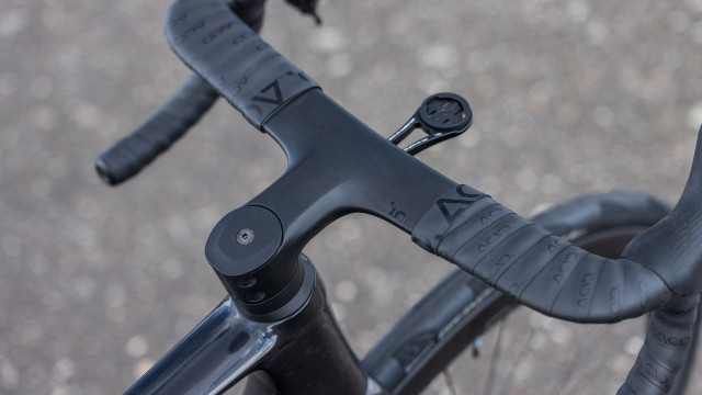 CUBE Litening AIR C:68X Race blackpearl 'n' black 2027 kolo