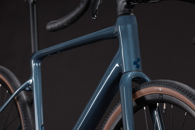 CUBE Nuroad Pro mysticpurple 'n' black 2027 gravel kolo