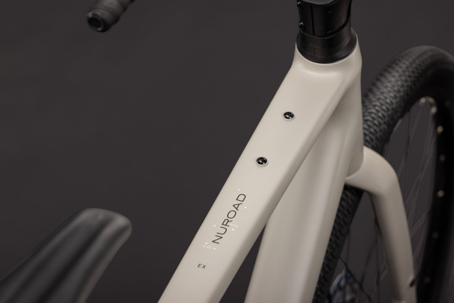CUBE Nuroad EX oatgrey 'n' black 2027 gravel kolo