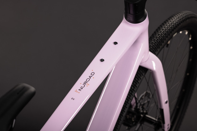CUBE Nuroad EX bubblegum 'n' black 2027 gravel kolo