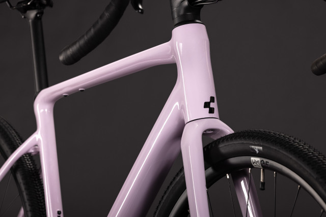 CUBE Nuroad EX bubblegum 'n' black 2027 gravel kolo