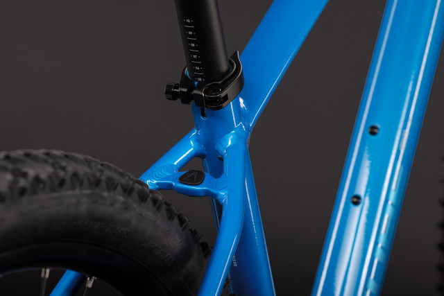 CUBE Aim Pro topasblue 'n' blue 2027 kolo