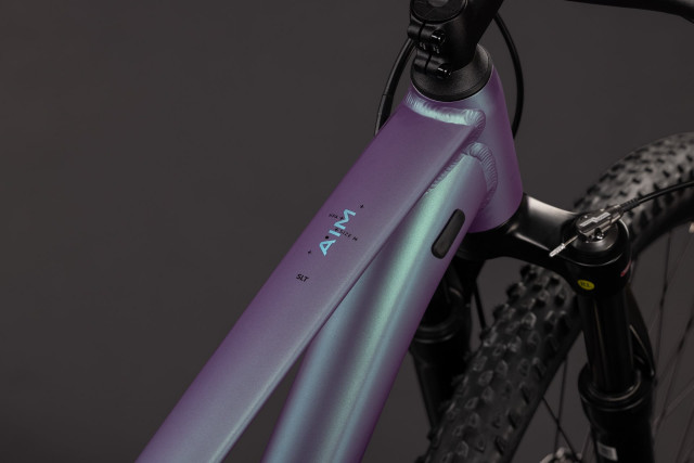 CUBE Aim SLT mysticpurple 'n' black 2027 kolo