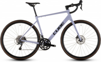 Cube Attain Race cyclamen´n´black 2026 Kolo