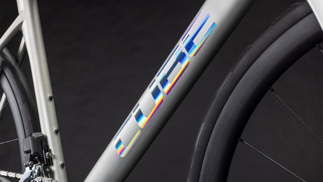 Cube Attain C:62 SLX sleekgrey´n´prism 2026 Kolo