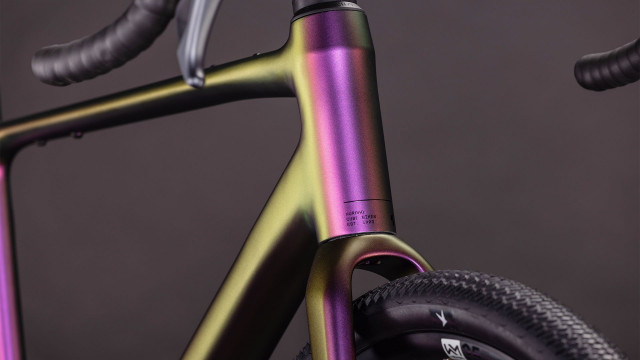 Cube Nuroad SLX molotov´n´black 2026 Kolo
