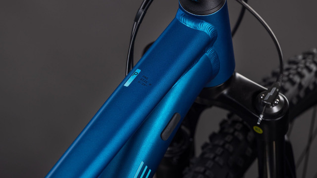 Cube Attention Pro electricblue´n´blue 2026 Kolo