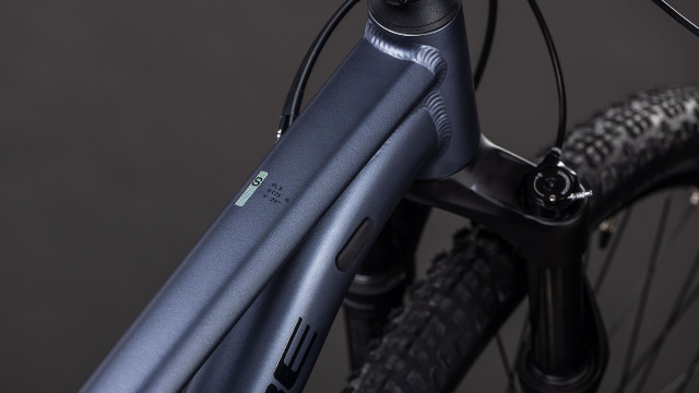Cube Reaction SLX metalicgrey´n´black 2026 Kolo