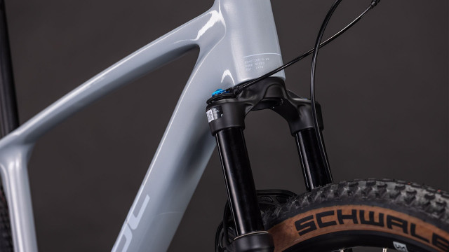 Cube Reaction C:62 Race foggrey´n´white 2026 Kolo