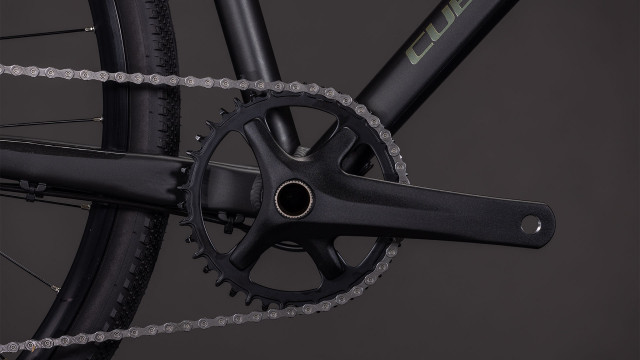 Cube Nulane Pro grey´n´chrome 2026 Kolo