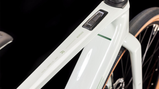 Cube Nuroad Hybrid C:62 Race 400X desertstone´n´green 2025 kolo