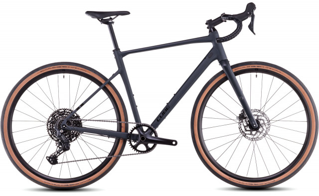 CUBE NUROAD PRO night´n´black 2025 KOLO
