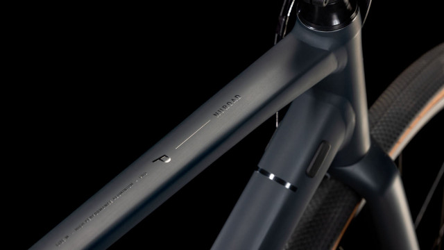CUBE NUROAD PRO night´n´black 2025 KOLO